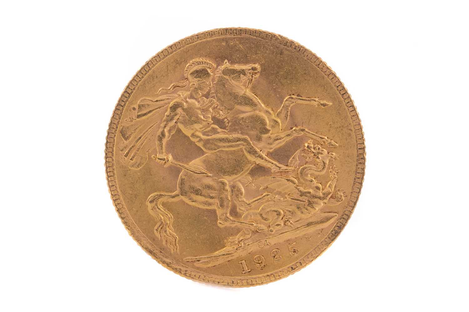 Lot 36 - A GEORGE V GOLD SOVEREIGN DATED 1925