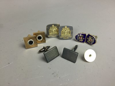 Lot 644 - A COLLECTION OF GENT'S CUFFLINKS