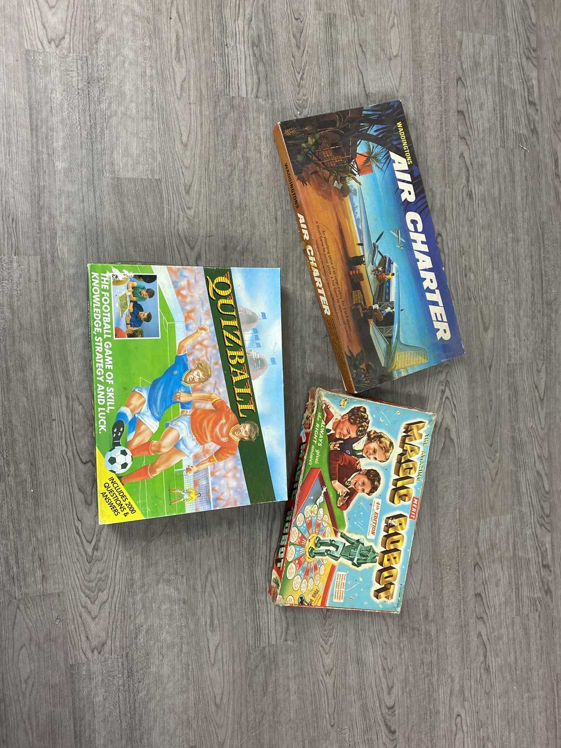 Lot 63 - A COLLECTION OF VINTAGE BOARD GAMES