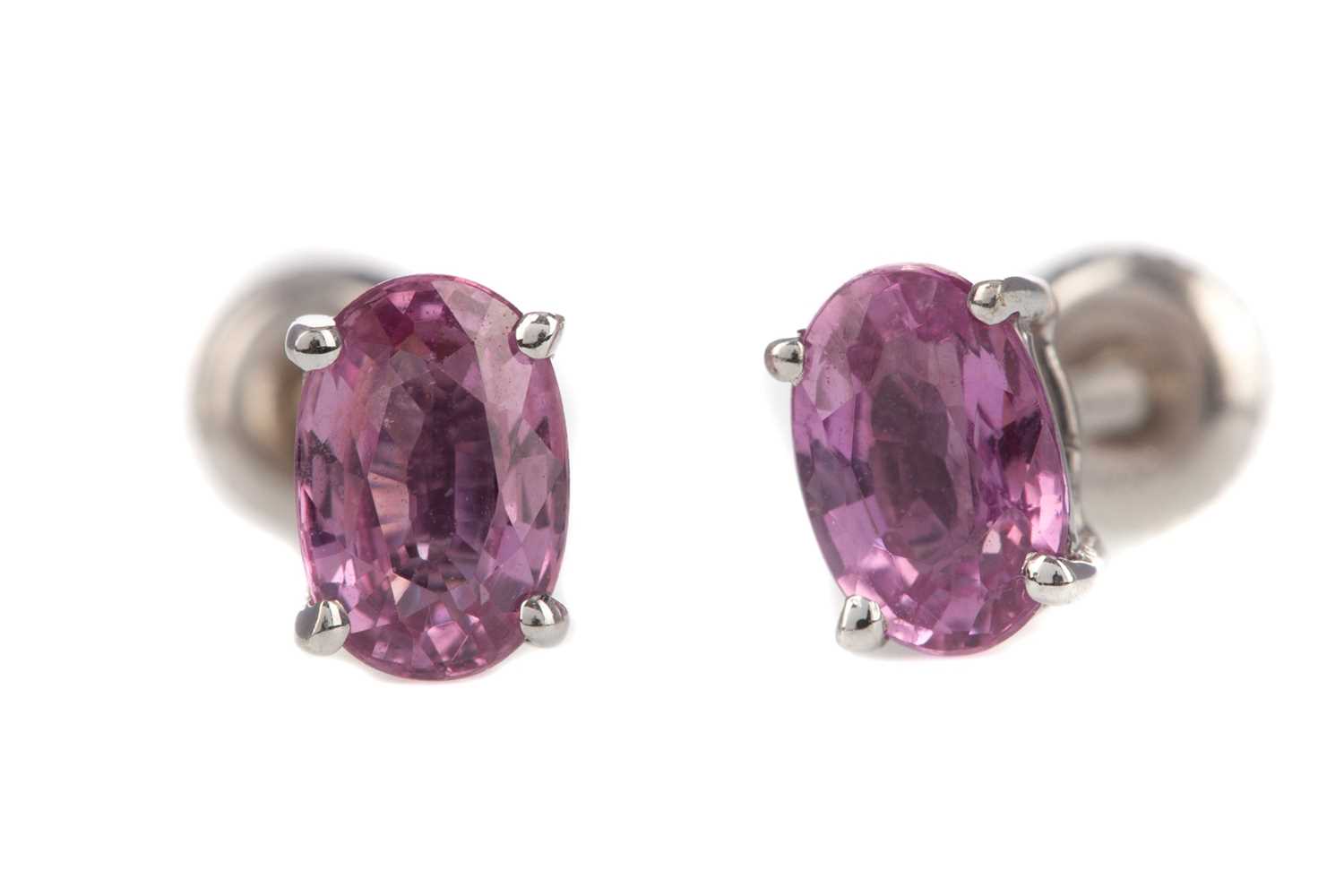 Lot 342 - A PAIR OF PINK SAPPHIRE STUD EARRINGS