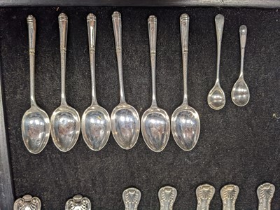 Lot 463 - A COMPOSITE SUITE OF SILVER KING'S PATTERN CUTLERY