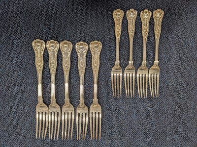 Lot 463 - A COMPOSITE SUITE OF SILVER KING'S PATTERN CUTLERY