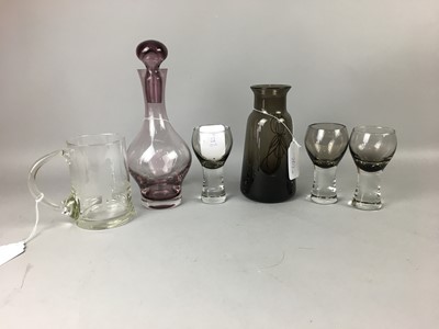 Lot 282 - A CAITHNESS QUARTZ GLASS DECANTER WITH SIX GLASSES AND OTHER ART GLASS