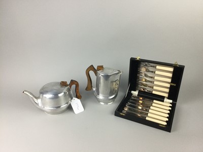 Lot 377 - A CASED SET OF SILVER PLATED KNIVES AND FORKS AND OTHER ITEMS