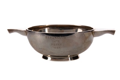 Lot 471 - AN ELIZABETH II SCOTTISH SILVER QUAICH