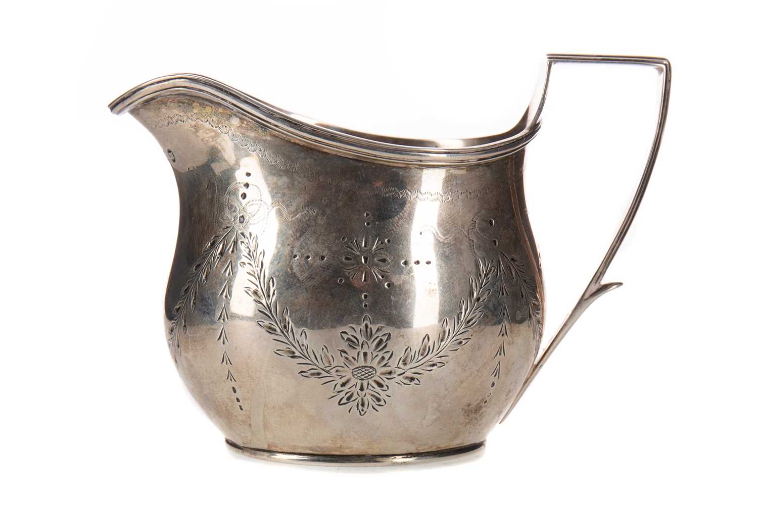 Lot 474 - A VICTORIAN SCOTTISH SILVER CREAM JUG