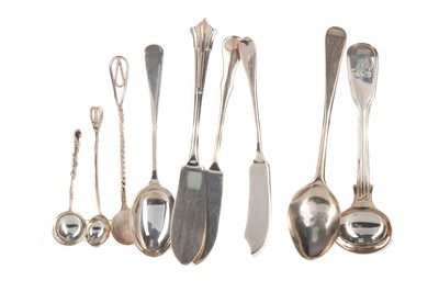 Lot 488 - A GROUP OF SILVER SPOONS AND KNIVES