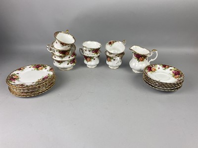 Lot 395 - A ROYAL ALBERT OLD COUNTRY ROSES PART TEA SET