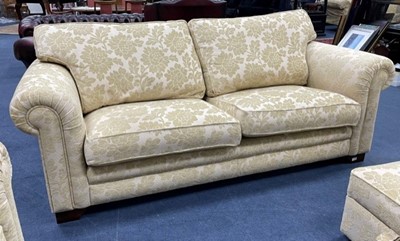 Lot 422 - A MODERN FOUR PIECE SUITE