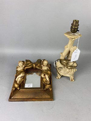 Lot 329 - A 20TH CENTURY WALL MIRROR AND A TABLE LAMP