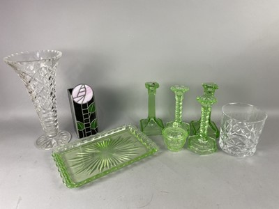 Lot 378 - A LOT OF CRYSTAL AND GLASS WARE