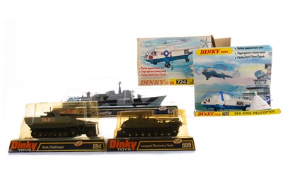 Lot 922 - DINKY MILITARY