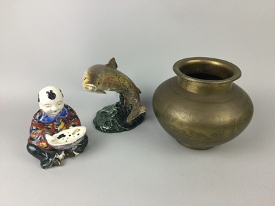 Lot 39 - A BESWICK FIGURE OF A TROUT, ALONG WITH A VASE AND A CERAMIC FIGURE