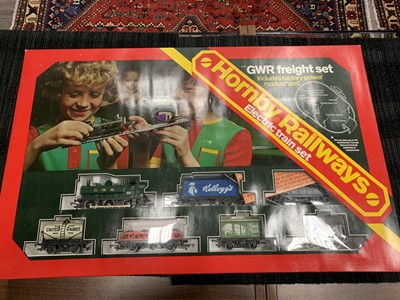 Lot 926 - HORNBY R175 GWR FREIGHT SET