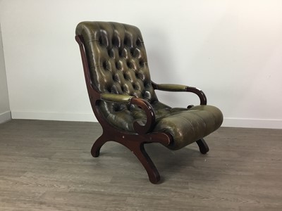 Lot 192 - A LEATHER UPHOLSTERED SLEIGH CHAIR