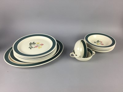 Lot 49 - A SUSIE COOPER 'MEADOW SWEET' PART DINNER SERVICE ALONG WITH A COFFEE SERVICE