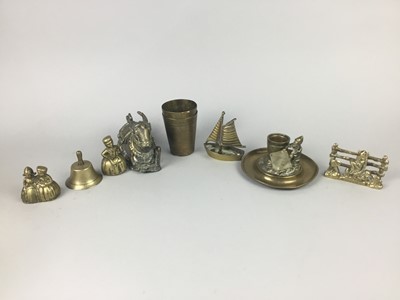 Lot 168 - A LOT OF VARIOUS BRASS WARE