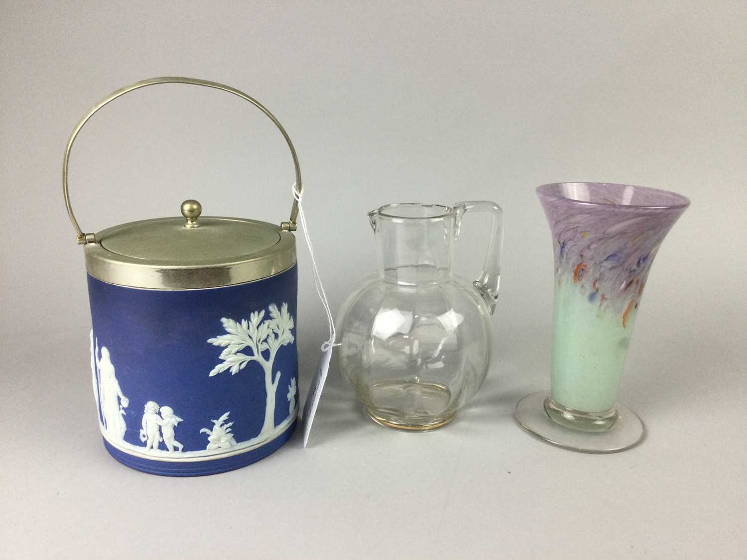 Lot 86 - A VICTORIAN MARY GREGORY ENAMELLED GLASS JUG, VASART GLASS AND A BISCUIT BARREL