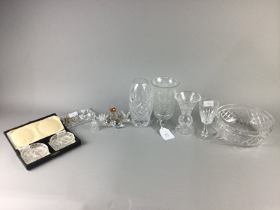 Lot 254 - A LOT OF CRYSTAL AND SWAROVSKI ITEMS