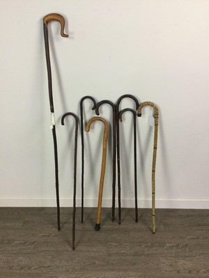 Lot 285 - A COLLECTION OF ASSORTED CROOKS AND WALKING STICKS