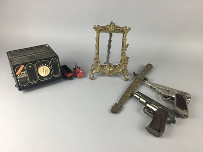 Lot 367 - A LOT OF TWO CAP GUNS ALONG WITH OTHER ITEMS