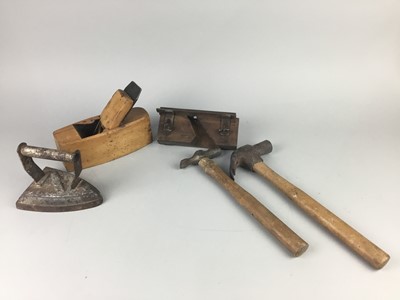 Lot 472 - A LOT OF VINTAGE WOOD WORKING PLANES