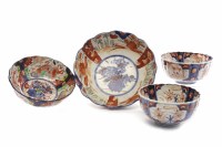 Lot 829 - FOUR EARLY 20TH CENTURY JAPANESE IMARI...