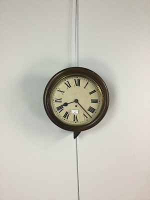 Lot 485 - AN EARLY 20TH CENTURY OAK DROP DIAL WALL CLOCK