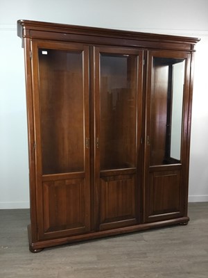 Lot 380 - A GLAZED MAHOGANY BOOKCASE