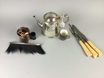 Lot 429 - A SILVER MOUNTED CRUMB BRUSH ALONG WITH OTHER SILVER AND PLATE