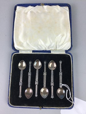 Lot 452 - A SET OF SIX SILVER CELTIC DESIGN COFFEE SPOONS