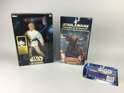 Lot 518 - A COLLECTION OF TWENTY STAR WARS FIGURES AND MODELS