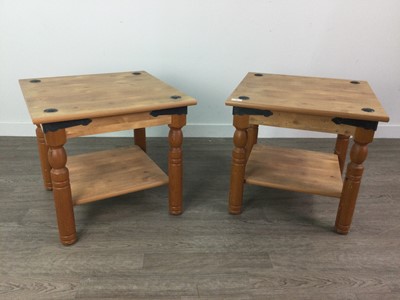 Lot 586 - A PAIR OF MODERN SIDE TABLES