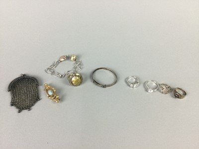 Lot 542 - A COLLECTION OF JEWELLERY