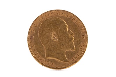 Lot 10 - AN EDWARD VII GOLD SOVEREIGN DATED 1905
