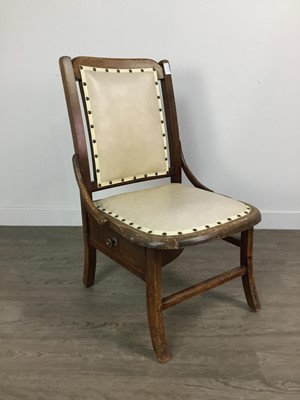 Lot 76 - A PAIR OF OAK HALL CHAIRS AND A BEDROOM CHAIR