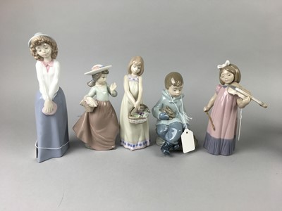 Lot 84 - A COLLECTION OF THREE LLADRO FIGURES ALONG WITH OTHER FIGURES
