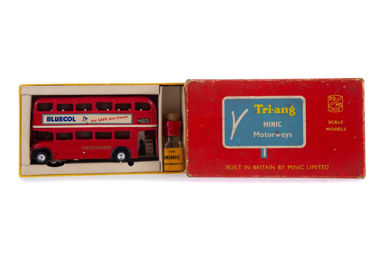 Lot 928 - A TRI-ANG MINIC MOTORWAYS DOUBLE DECKER BUS