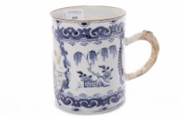 Lot 890 - EARLY 20TH CENTURY CHINESE BLUE AND WHITE...