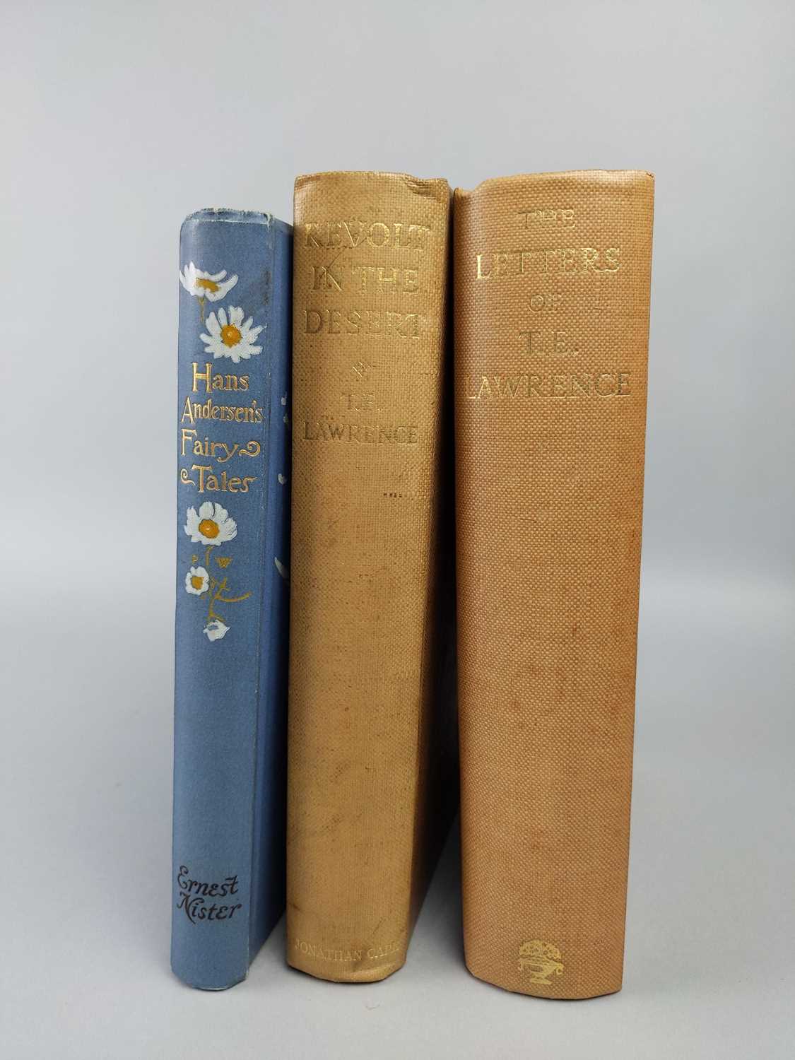 Lot 48 - A COLLECTION OF BOOKS