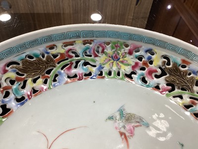 Lot 1824 - A CHINESE 18TH CENTURY RETICULATED DISH