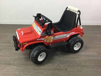 Lot 33 - A CHILDREN'S JEEP TOY