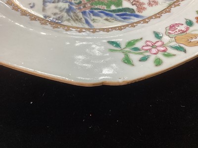Lot 1067 - AN 18TH CENTURY CHINESE OCTAGONAL DISH