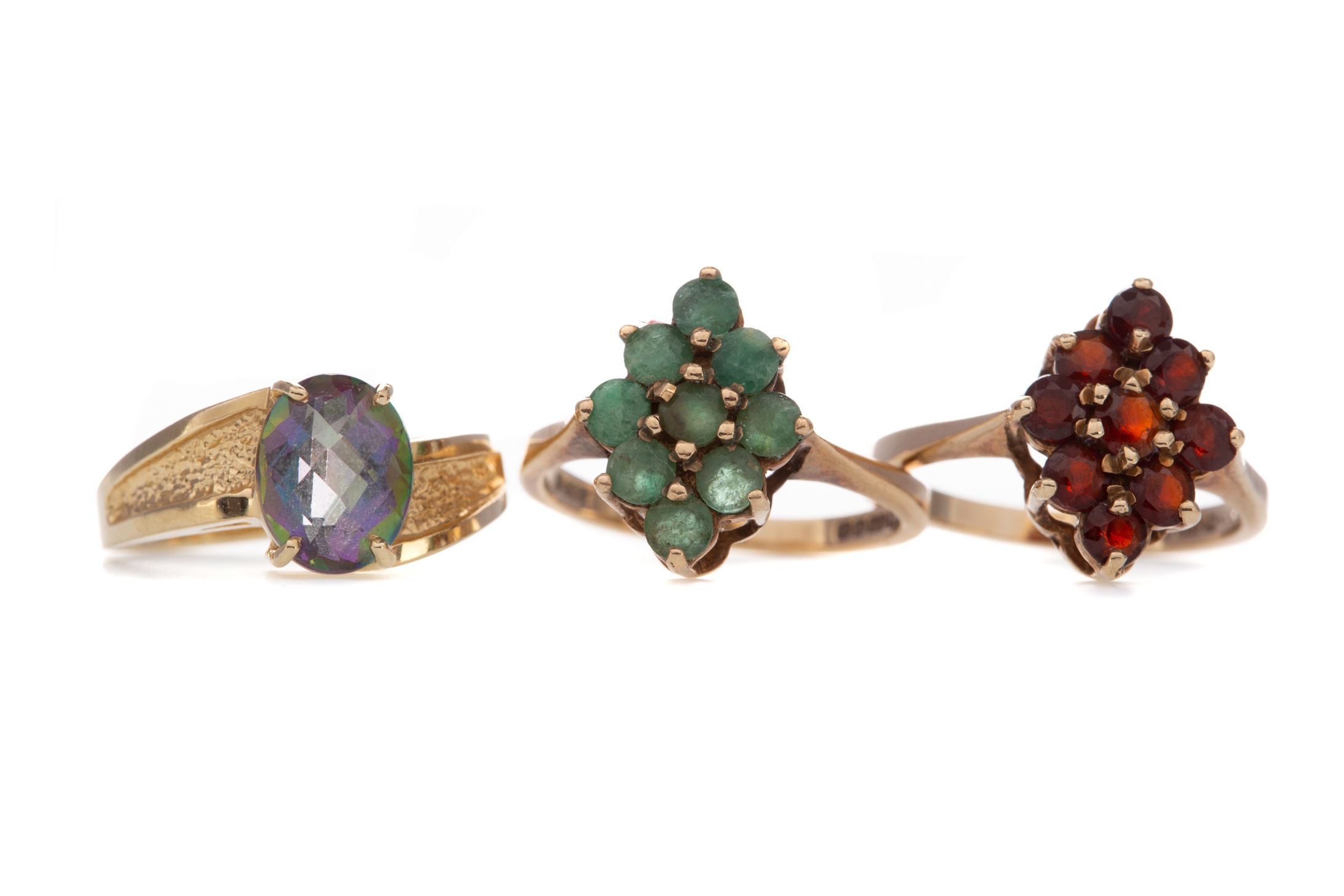 Lot 402 - THREE GEM SET RINGS