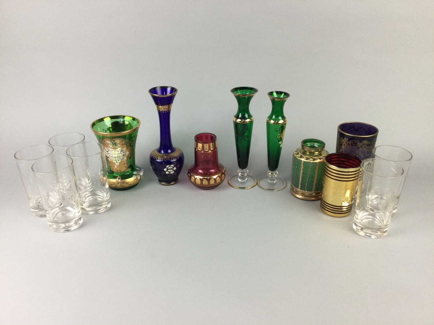 Lot 110 - A GLASS LEMONADE SET, ALONG WITH A COLLECTION OF COLOURED GLASS