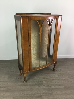 Lot 231 - A MAHOGANY DISPLSAY CABINET AND A SIDE TABLE