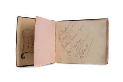 Lot 1502 - A INTERESTING EARLY 20TH CENTURY AUTOGRAPH ALBUM