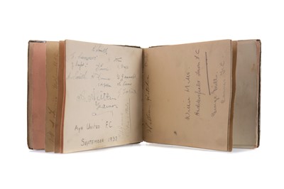 Lot 1502 - A INTERESTING EARLY 20TH CENTURY AUTOGRAPH ALBUM