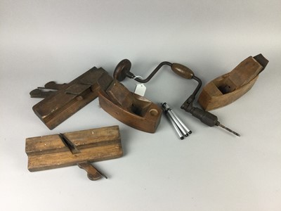 Lot 169 - A HAND POWERED DRILL AND OTHER VINTAGE TOOLS