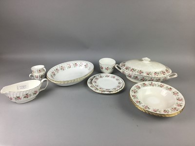 Lot 463 - A MINTONS 'SPRING BOUQUET' PATTERN PART TEA AND DINNER SERVICE